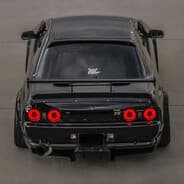 Skyline GTR R32 V-Spec II Peek