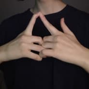 Die's from cringe