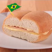 pão com presunto e queijo