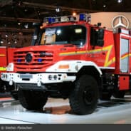 dipper mit Feuerwehrauto