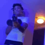r4azvyy