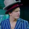 Johny 2 hats