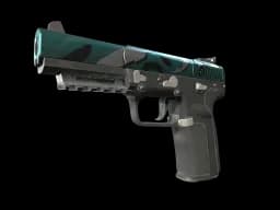 StatTrak™ Five-SeveN | Fowl Play (Well-Worn)